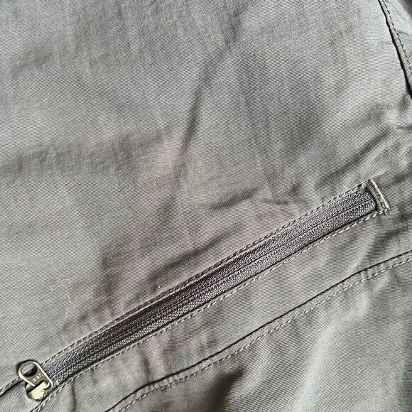 The North Face Slate Gray 100% Nylon Belted Shorts Hiking 2XL Elastic Waist - Picture 8 of 8